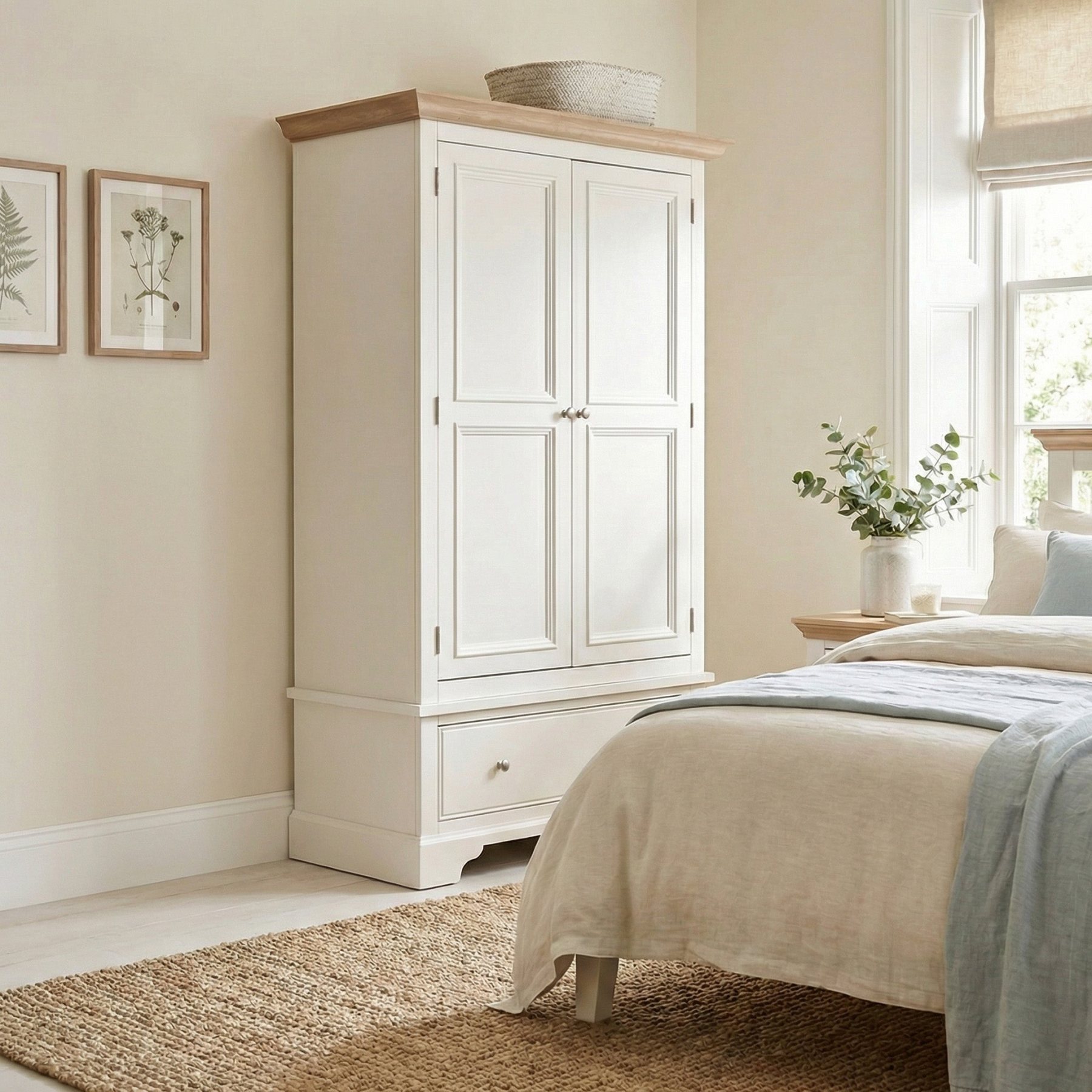Amberley Double Wardrobe in Warm White product detail