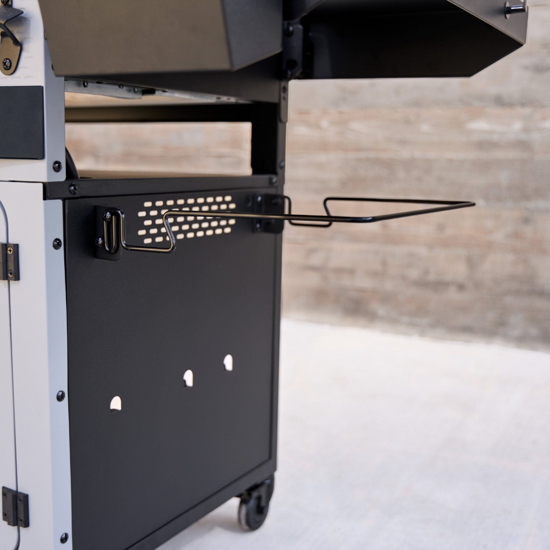 28" XL Griddle with Cabinet